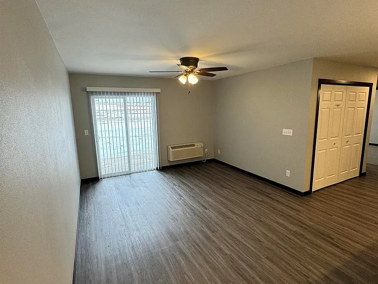 7758 Adrina Dr — Photo 8