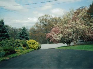 38 School Rd, Andover, CT 06232