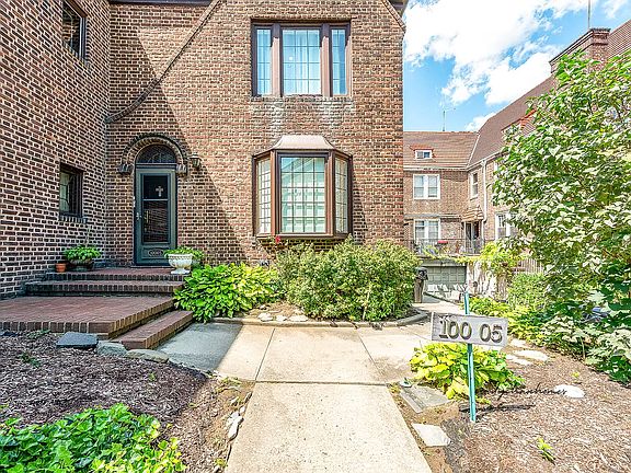 10005 69th Ave, Forest Hills, NY 11375 | Zillow