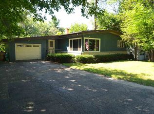 1525 Drewry Ln, Madison, WI 53704