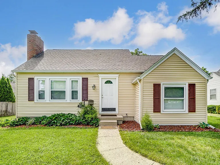 71 Lucas Dr — Photo 3