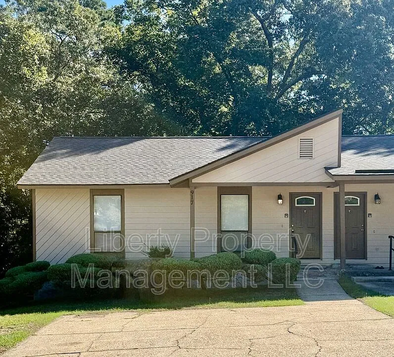917 Odom Dr