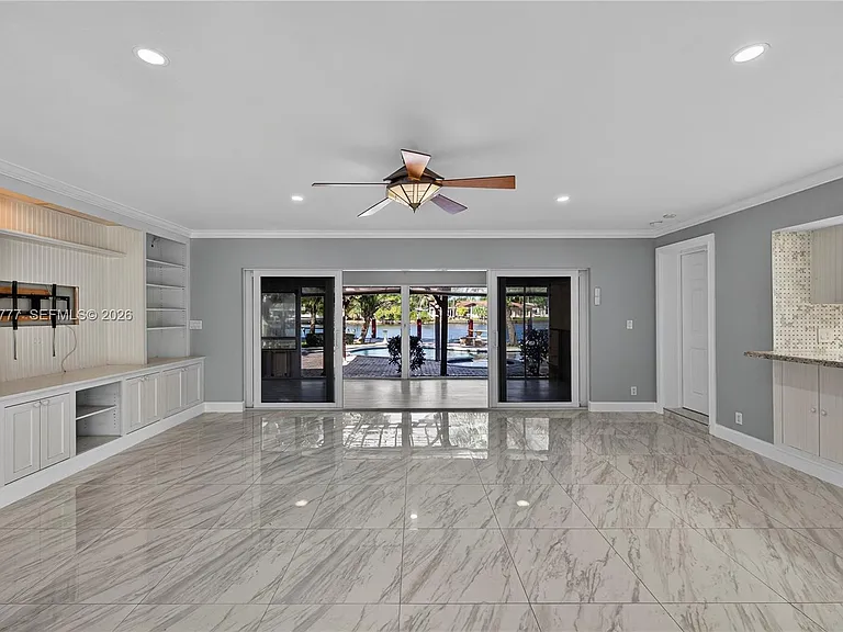 2801 Coral Shores Dr — Photo 17