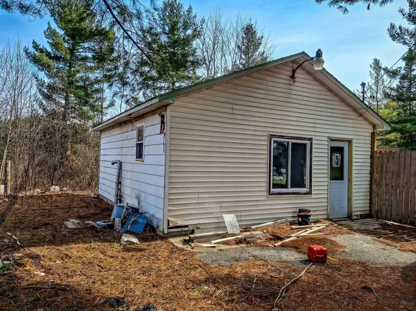 3370 N Clare Ave, Harrison, MI 48625