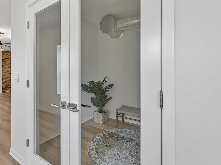 2995 S Clement Ave #A — Photo 13