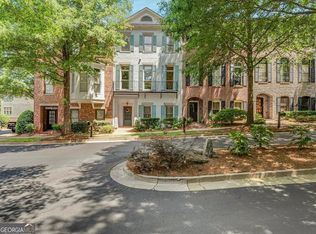 148 W Ridge Way, Roswell, GA 30076