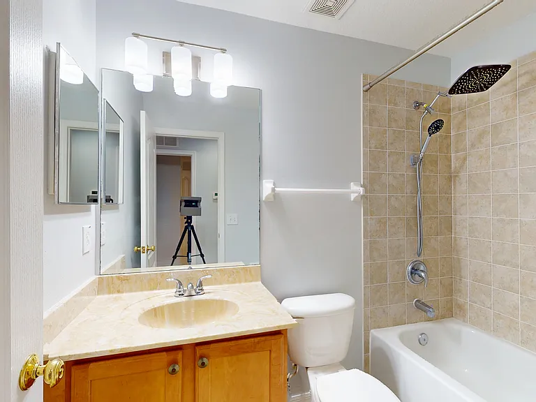 17531 Hugh Ln — Photo 11