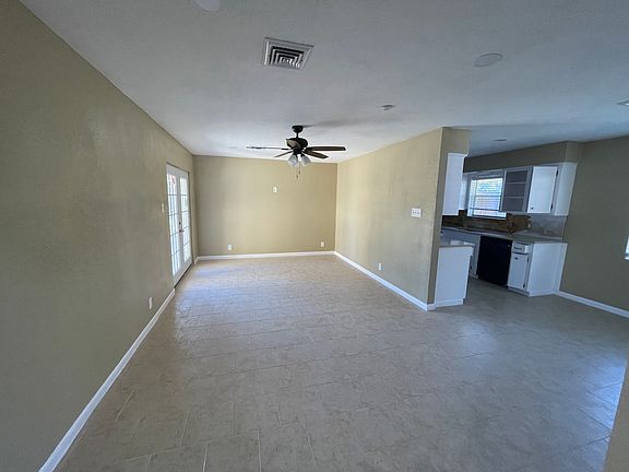 3rd image of 4621 Donegal Dr