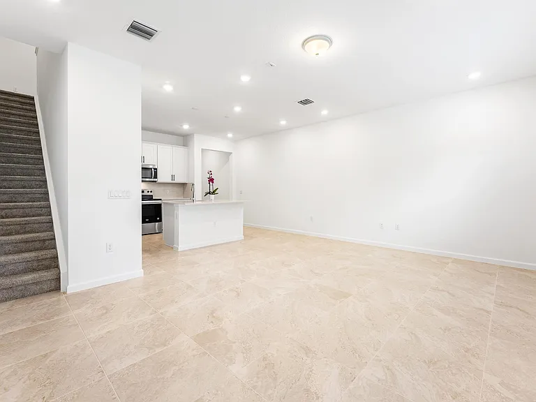 4333 Efendi Dr — Photo 5