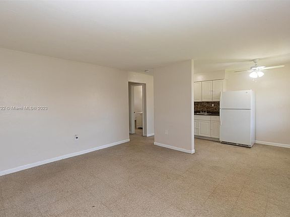 4th image of 15980 NE 19th Pl #2