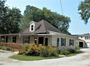 20 N Wesley St, Henning, IL 61848