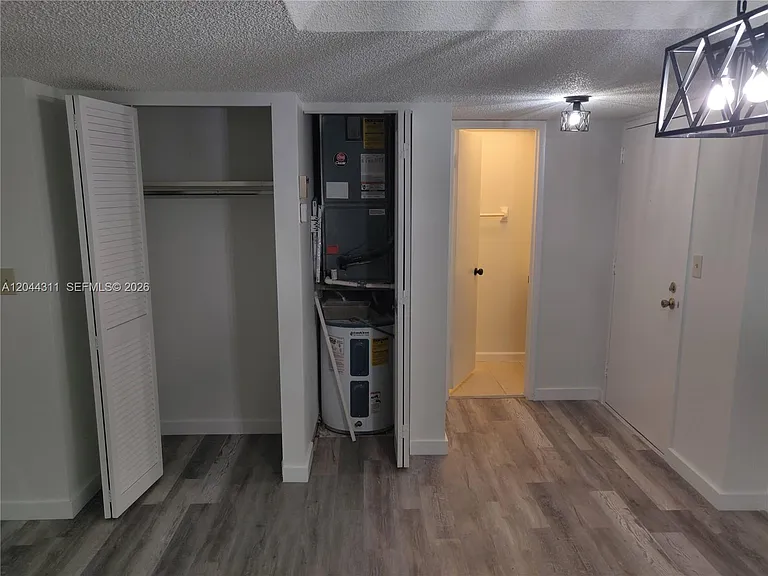 3750 Inverrary Dr #2Q — Photo 10