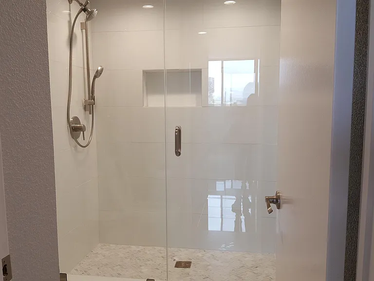 Master walk in shower