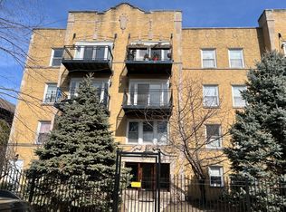 2008 W Greenleaf Ave #2, Chicago, IL 60645