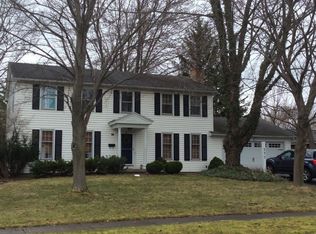 237 Orchard Creek Ln, Rochester, NY 14612