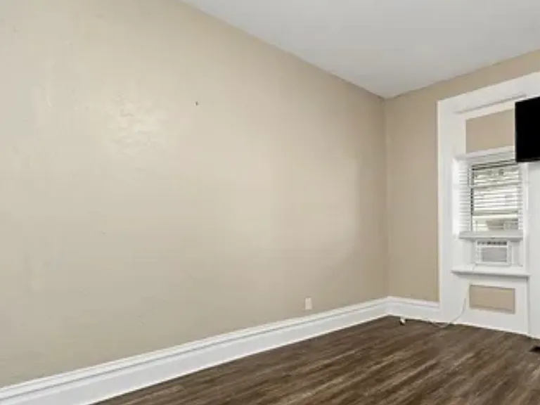 915 Corbet St #A — Photo 10