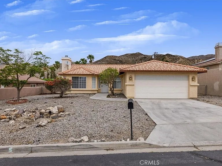 66144 Avenida Cadena — Photo 1