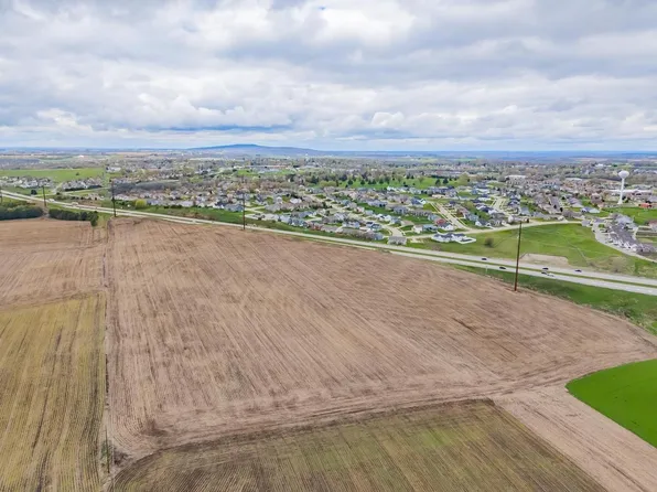 38 Ac Highway 18/151, Mount Horeb, WI 53572