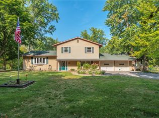 1820 Claus Rd, Vermilion, OH 44089