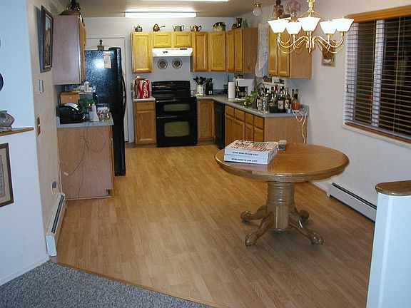 2nd image of 3021 N Moorland Cir
