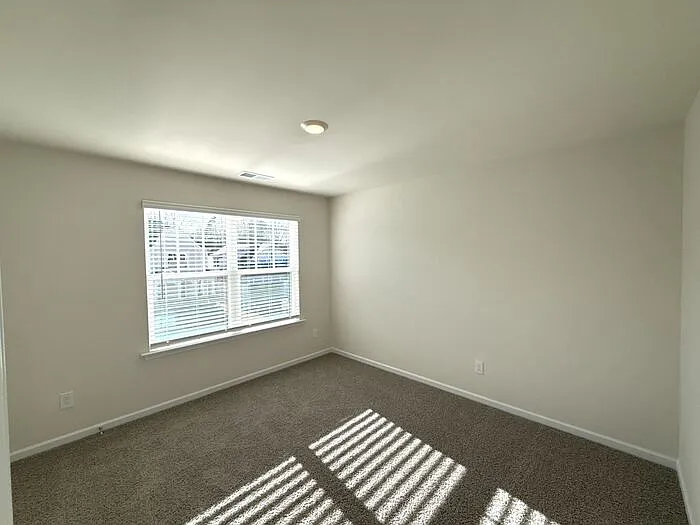 7640 Bainbridge Rd — Photo 10