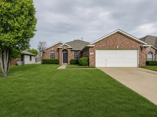 2816 Oakdale Dr, Burleson, TX 76028