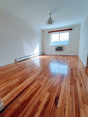 1st image of 2338 37th St #3F