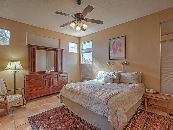 5th image of 6501 Kaas Trail Ct NE