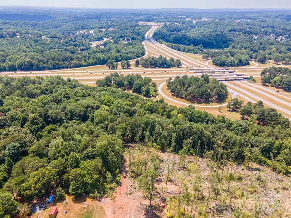 425 15th Ave SE, Hickory, NC 28602