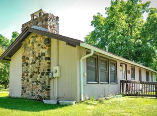 607 4th St SW, Forest Lake, MN 55025