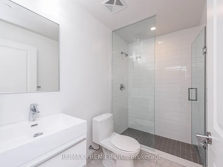 8 Rouge Valley Dr W #1211B — Photo 11