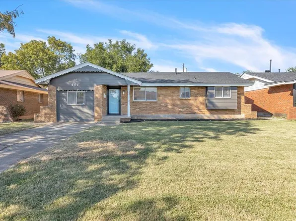 947 SW 4th Pl, Moore, OK 73160