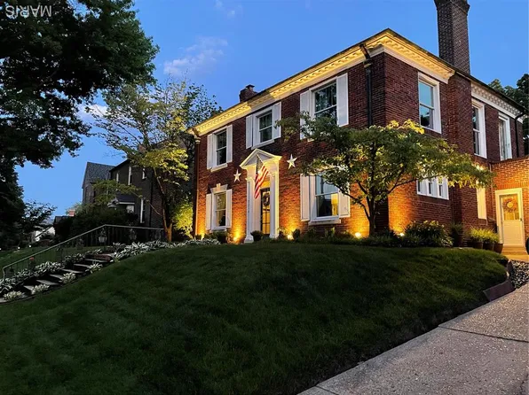 7214 Northmoor Dr, Saint Louis, MO 63105