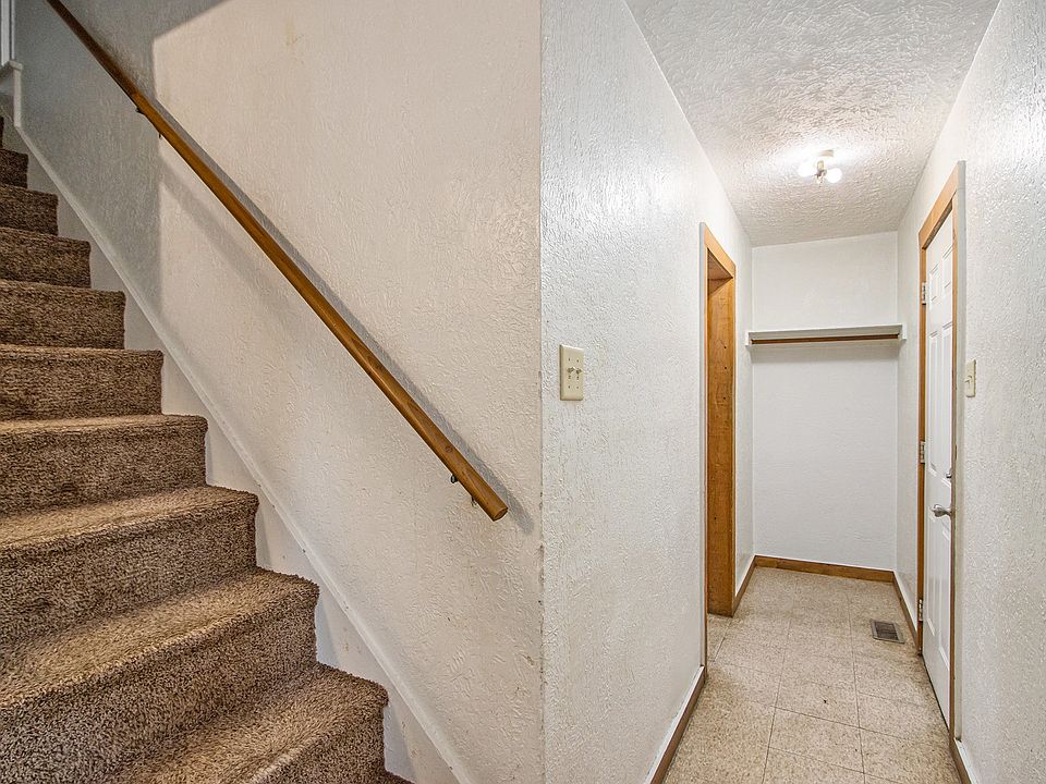 1st image of 3 23rd St S #3