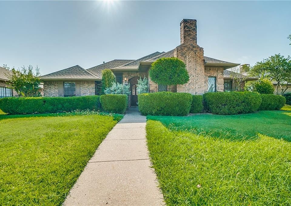 1st image of 2417 Golden Oaks Dr