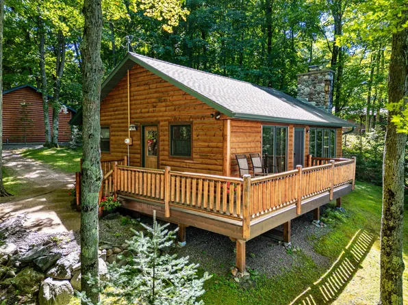 8155 Ridge Rd, Presque Isle, WI 54557