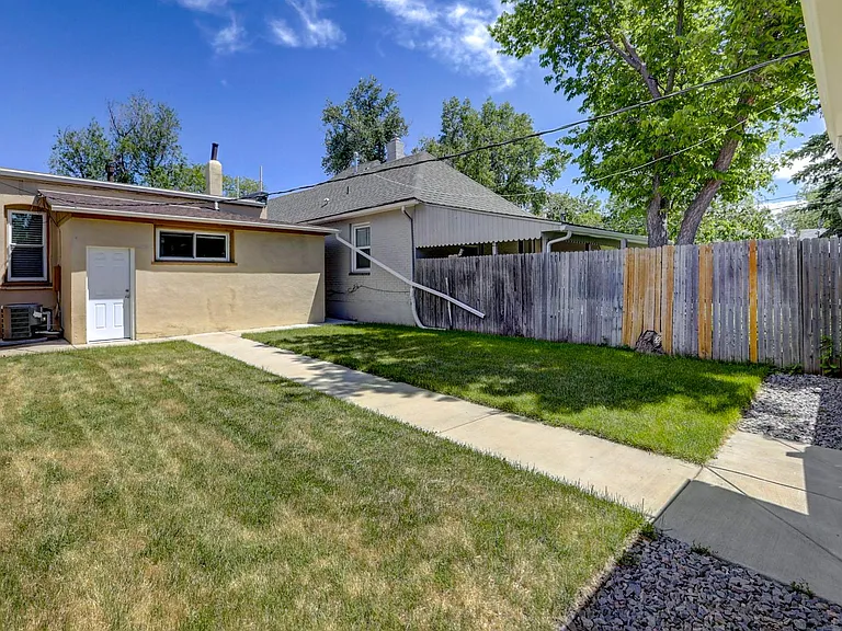 4333 Ames St — Photo 25