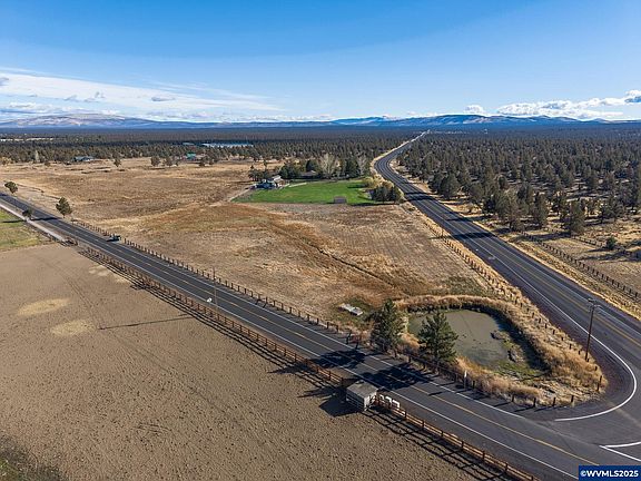 2nd image of 23669 Dodds Rd