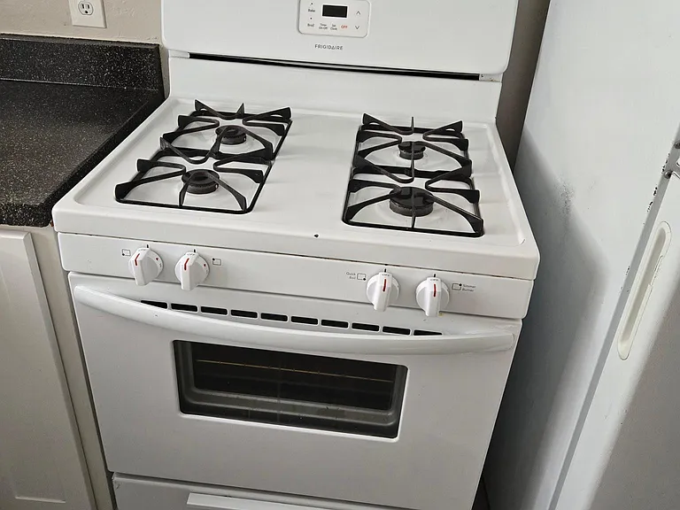 400 N Westmoreland Ave #C — Photo 4
