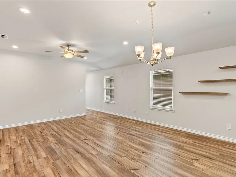 7621 Cowboy Trail Ln — Photo 12