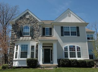 3012 Iron Ln, Easton, PA 18040