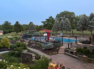 3318 Tipton Rd, Muscatine, IA 52761