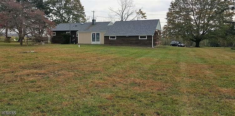 2nd image of 135 Cokesbury Rd