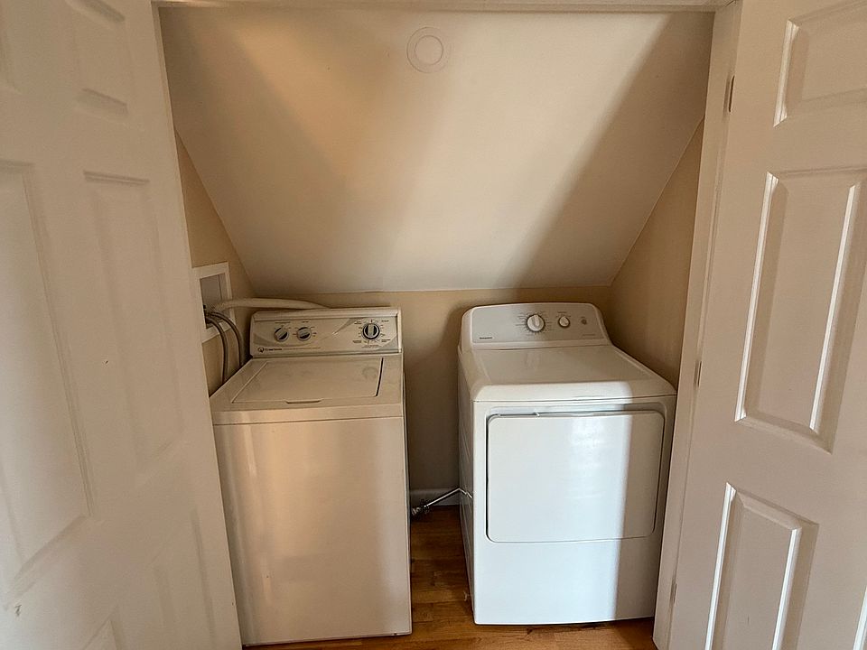 1st image of 151 Rosette St #2