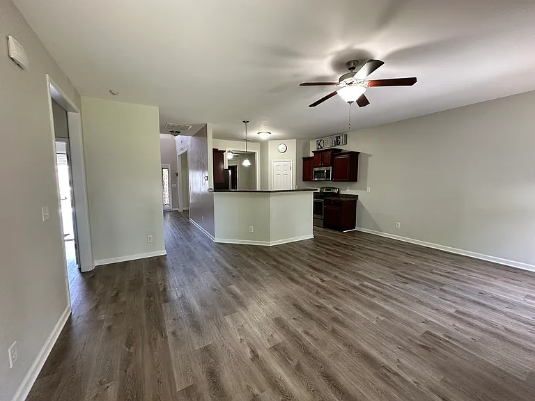 119 Landover Dr — Photo 6