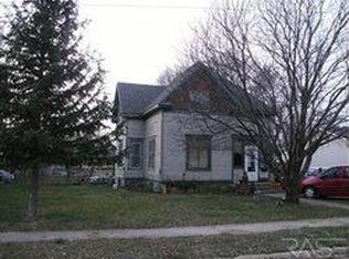 507 S Pleasant St, Canton, SD 57013