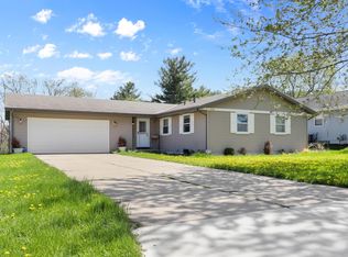 838 Somerset Dr, Janesville, WI 53546