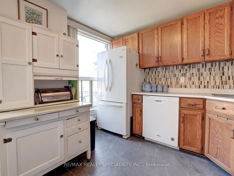 17 Foster St — Photo 17