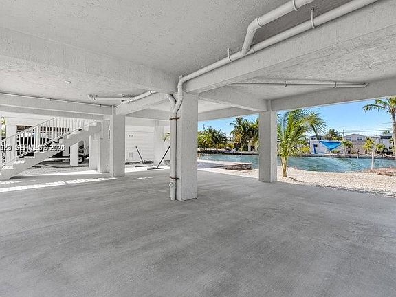 4th image of 31490 Avenue F