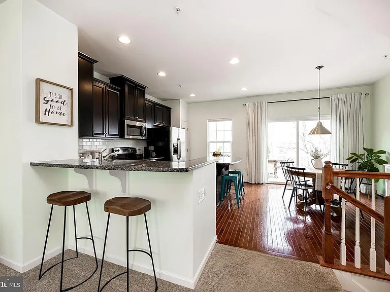 1872 Thistle Ct — Photo 7